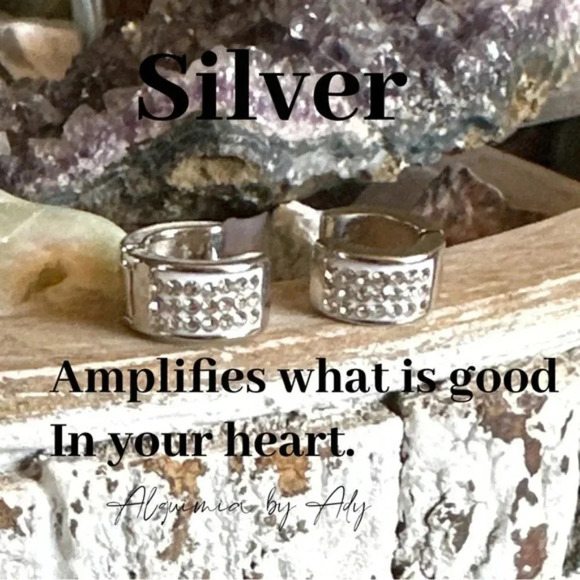 Minimalist silver statement hoop earrings - Picture 2 of 5